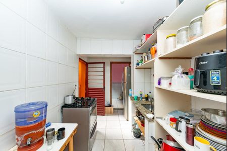 Casa à venda com 380m², 2 quartos e 3 vagasCasa 2 - Cozinha