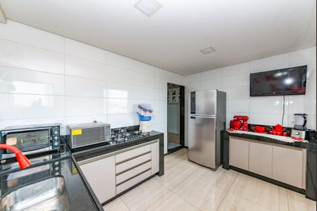 Casa à venda com 380m², 2 quartos e 3 vagasCozinha