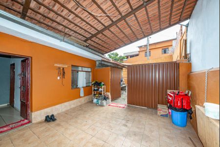 Casa à venda com 380m², 2 quartos e 3 vagasCasa 2 - Entrada