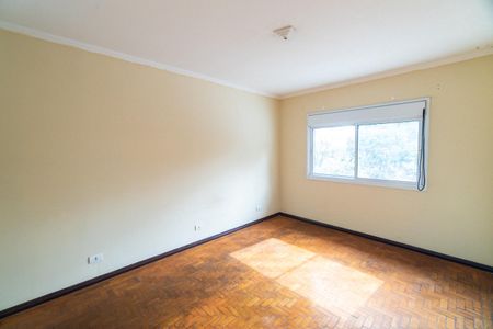 Casa à venda com 500m², 3 quartos e 2 vagasSuíte
