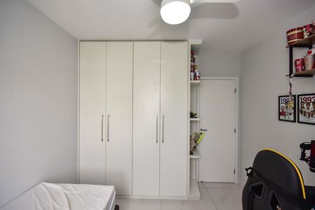 Apartamento à venda com 125m², 3 quartos e 2 vagasQuarto 2