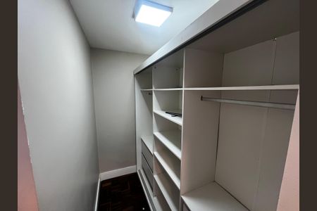 Apartamento para alugar com 140m², 3 quartos e 2 vagasCloset da suíte