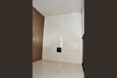 Apartamento à venda com 80m², 2 quartos e 1 vagaBanheiro da Suíte 1