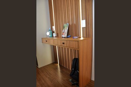 Apartamento à venda com 80m², 2 quartos e 1 vagaCloset da suíte 1