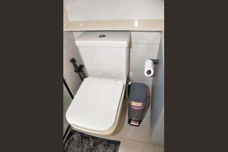 Apartamento à venda com 80m², 2 quartos e 1 vagaBanheiro da Suíte 1