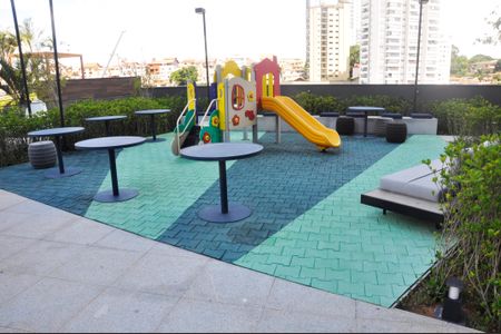 Apartamento à venda com 80m², 2 quartos e 1 vagaÁrea comum - Playground