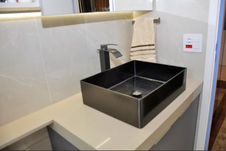 Apartamento à venda com 80m², 2 quartos e 1 vagaBanheiro da Suíte 1