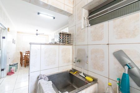 Apartamento para alugar com 146m², 3 quartos e sem vaga