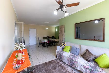 Apartamento para alugar com 146m², 3 quartos e sem vaga