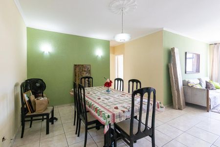 Apartamento para alugar com 146m², 3 quartos e sem vaga