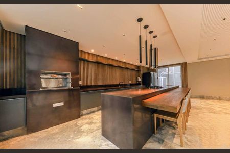 Apartamento à venda com 197m², 4 quartos e 4 vagasÁrea comum - Salão gourmet
