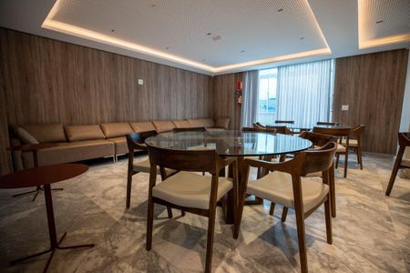 Apartamento à venda com 197m², 4 quartos e 4 vagasÁrea comum - Salão de Festas