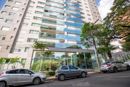 Apartamento à venda com 197m², 4 quartos e 4 vagasFachada