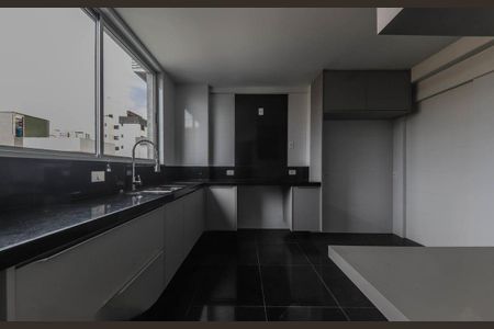 Apartamento à venda com 197m², 4 quartos e 4 vagasCozinha