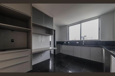 Apartamento à venda com 197m², 4 quartos e 4 vagasCozinha