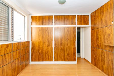Apartamento para alugar com 75m², 3 quartos e 2 vagas Apartamento para alugar com 75m², 3 quartos e 2 vagasSuíte