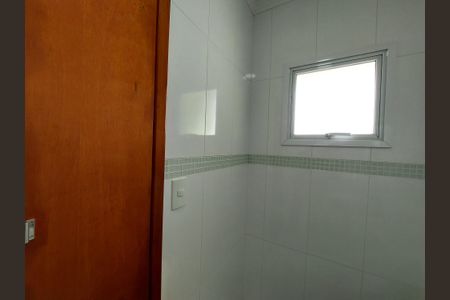 Casa para alugar com 126m², 3 quartos e 1 vaga Casa para alugar com 126m², 3 quartos e 1 vagaBanheiro da Suíte 1