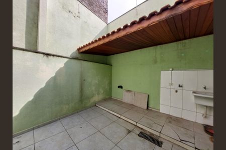 Casa para alugar com 126m², 3 quartos e 1 vaga Casa para alugar com 126m², 3 quartos e 1 vagaÁrea de Serviço