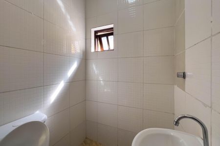 Banheiro de apartamento para alugar com 1 quarto, 30m² em Sé, São Paulo