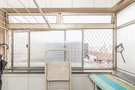 Apartamento à venda com 49m², 2 quartos e 1 vaga Apartamento à venda com 49m², 2 quartos e 1 vagaÁrea de Serviço