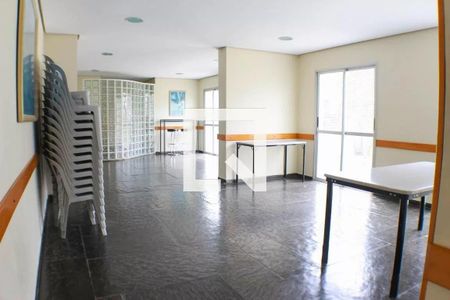 Apartamento à venda com 49m², 2 quartos e 1 vaga Apartamento à venda com 49m², 2 quartos e 1 vagaÁrea comum - Salão de festas