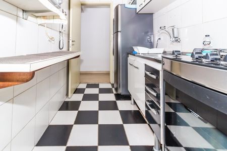 Apartamento à venda com 49m², 2 quartos e 1 vaga Apartamento à venda com 49m², 2 quartos e 1 vagaCozinha