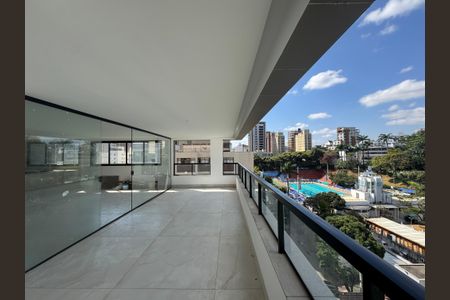Varanda de apartamento à venda com 4 quartos, 182m² em Centro, Belo Horizonte