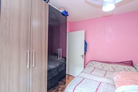 Quarto 1 de apartamento à venda com 2 quartos, 50m² em Jardim Sabará, Porto Alegre