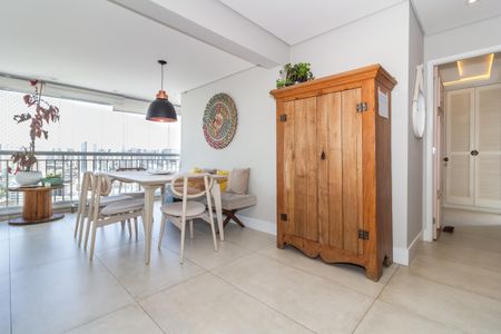 Apartamento à venda com 100m², 3 quartos e 2 vagasSala