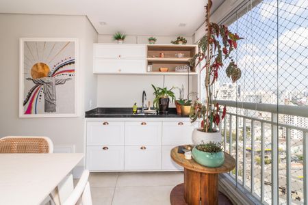 Varanda de apartamento à venda com 3 quartos, 100m² em Parque Industrial Tomas Edson, São Paulo