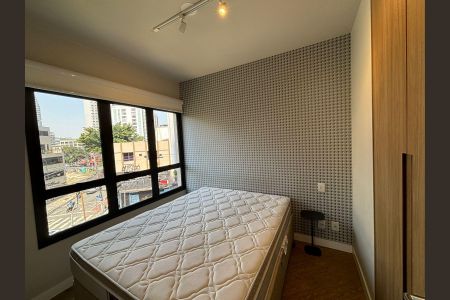 Quarto  de apartamento à venda com 1 quarto, 32m² em Pinheiros, São Paulo