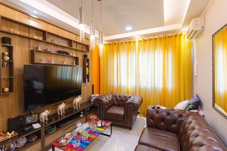 Sala de casa para alugar com 3 quartos, 200m² em Novo Osasco, Osasco