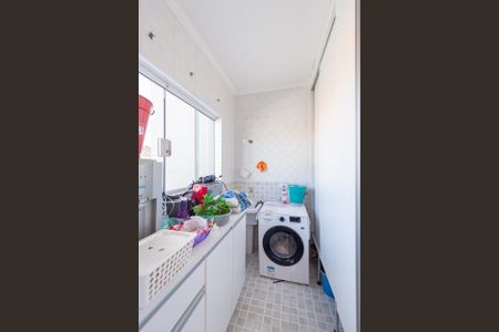 Casa à venda com 200m², 3 quartos e 2 vagasÁrea de Serviço