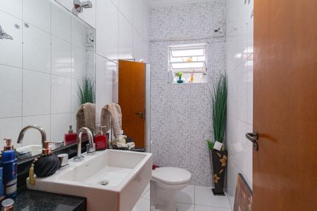 Casa à venda com 200m², 3 quartos e 2 vagasLavabo