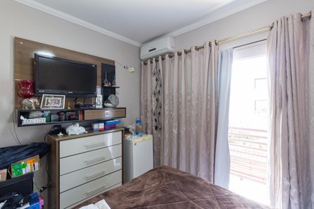 Casa à venda com 200m², 3 quartos e 2 vagasSuíte