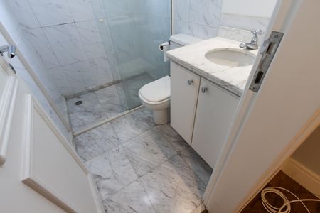 Apartamento para alugar com 171m², 3 quartos e 3 vagasBanheiro do Suíte 1