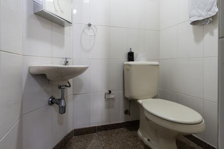 Apartamento para alugar com 171m², 3 quartos e 3 vagasBanheiro de Serviço