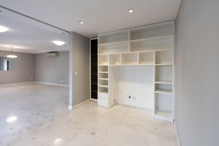 Apartamento para alugar com 171m², 3 quartos e 3 vagasSala