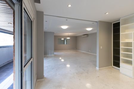 Apartamento para alugar com 171m², 3 quartos e 3 vagasSala