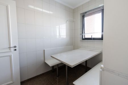 Apartamento para alugar com 171m², 3 quartos e 3 vagasCozinha