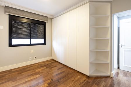 Apartamento para alugar com 171m², 3 quartos e 3 vagasSuíte 2