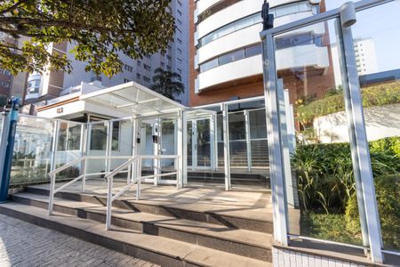 Apartamento para alugar com 171m², 3 quartos e 3 vagasFachada do Condomínio