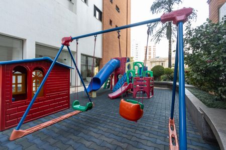 Apartamento para alugar com 171m², 3 quartos e 3 vagasPlayground