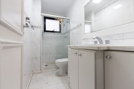Apartamento para alugar com 171m², 3 quartos e 3 vagasBanheiro da Suíte 2