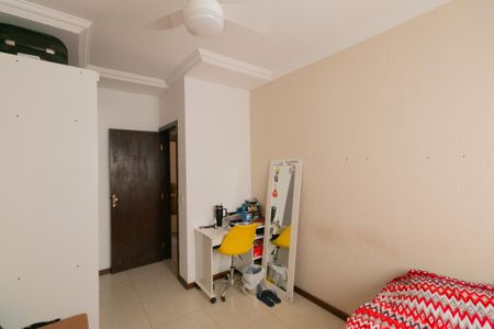 Casa à venda com 165m², 4 quartos e 2 vagasQuarto 1