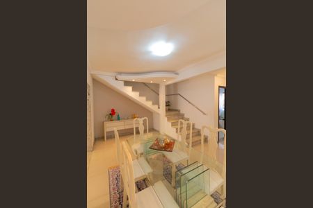 Casa à venda com 165m², 4 quartos e 2 vagasSala de Jantar