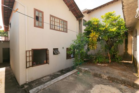 Casa à venda com 165m², 4 quartos e 2 vagasÁrea Externa