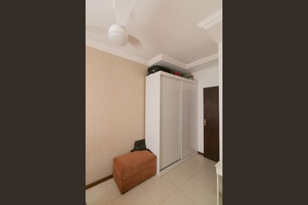 Casa à venda com 165m², 4 quartos e 2 vagasQuarto 1