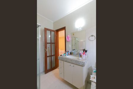 Casa à venda com 165m², 4 quartos e 2 vagasBanheiro da Suíte