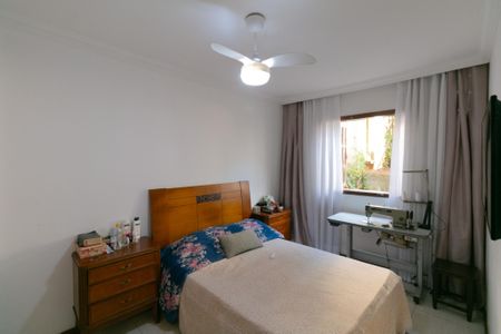 Casa à venda com 165m², 4 quartos e 2 vagasQuarto 3